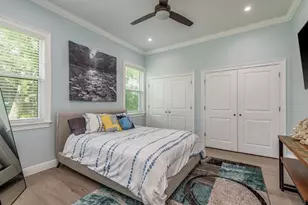 7811 Bay Dr, Tampa, FL 33635 - Photo 43