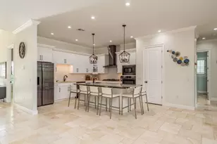 7811 Bay Dr, Tampa, FL 33635 - Photo 29