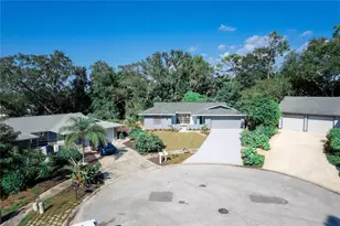 1395 Burnt Oak St, Tarpon Springs, FL 34689 - Photo 1