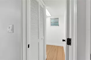 1395 Burnt Oak St, Tarpon Springs, FL 34689 - Photo 11