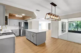 1395 Burnt Oak St, Tarpon Springs, FL 34689 - Photo 7