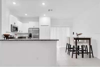 8211 Crescent Oaks Drive, New Port Richey, FL 34655 - Photo 9