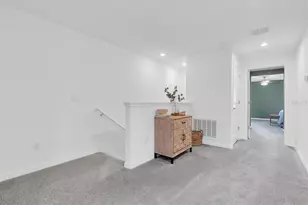 8211 Crescent Oaks Dr, New Port Richey, FL 34655 - Photo 17