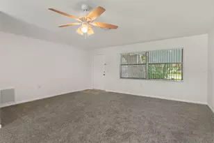 143 W Hollyfern Pl, Beverly Hills, FL 34465 - Photo 3