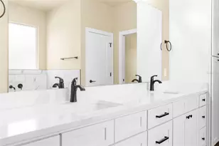 16143 Penn State Rd, Weeki Wachee, FL 34614 - Photo 11