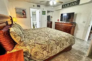 21107 Fountain View Ln, Lutz, FL 33558 - Photo 11