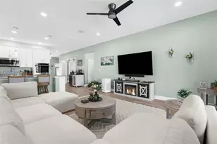 9347 N Star Ct, Weeki Wachee, FL 34613 - Photo 7