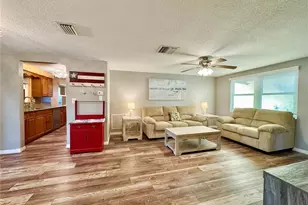 1354 Linstock Dr, Holiday, FL 34690 - Photo 5