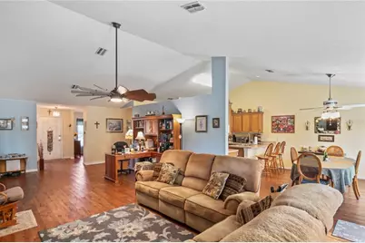 9086 Manchester Street, Spring Hill, FL 34606 - Photo 7