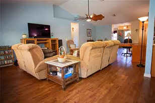 9086 Manchester St, Spring Hill, FL 34606 - Photo 5