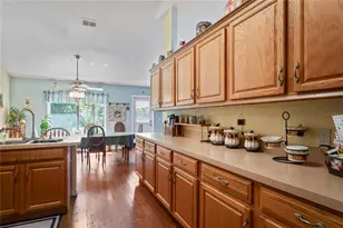 9086 Manchester St, Spring Hill, FL 34606 - Photo 13