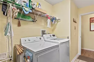 9086 Manchester St, Spring Hill, FL 34606 - Photo 39