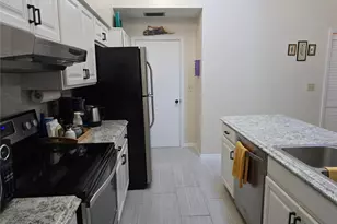 7375 Crestwood Dr, Weeki Wachee, FL 34613 - Photo 25