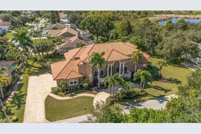 1079 Ashland Avenue, Tarpon Springs, FL 34689 - Photo 3