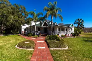 9215 Ridge Rd, New Port Richey, FL 34654 - Photo 1