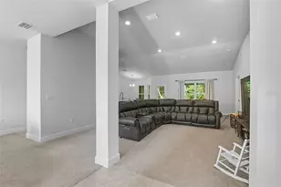 463 Trafalgar Ln, Spring Hill, FL 34606 - Photo 5