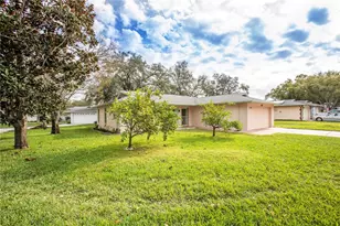 10610 Mosquero Dr, Port Richey, FL 34668 - Photo 21
