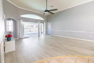 12295 Comstock St, Spring Hill, FL 34609 - Photo 7