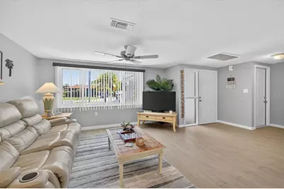 5061 Ensign Loop, New Port Richey, FL 34652 - Photo 19