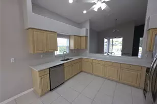 9257 Bonnie Cove Dr, Weeki Wachee, FL 34613 - Photo 7