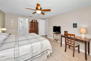 646 Timber Bay Cir W, Oldsmar, FL 34677 - Photo 19