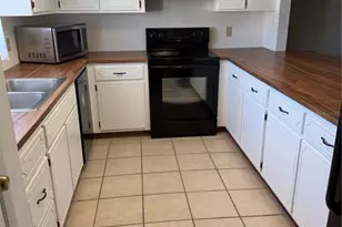 9980 Eagles Point Cir, Port Richey, FL 34668 - Photo 5