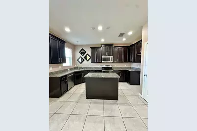 7823 110th Avenue E, Parrish, FL 34219 - Photo 9