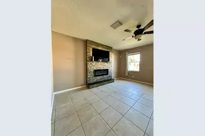 7823 110th Avenue E, Parrish, FL 34219 - Photo 7