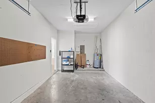 37622 Georgina Terrace, Zephyrhills, FL 33542 - Photo 23