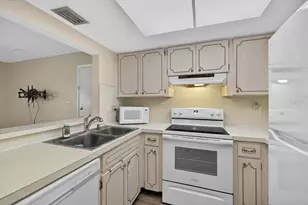 5242 Opal Ln, New Port Richey, FL 34652 - Photo 5