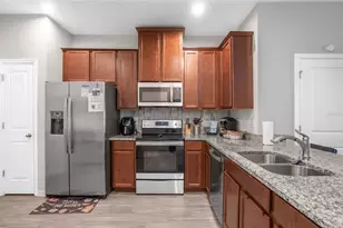 2208 Laceflower Dr, Brandon, FL 33510 - Photo 9