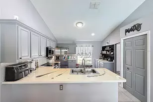 12552 Corrine Ave, Spring Hill, FL 34609 - Photo 37