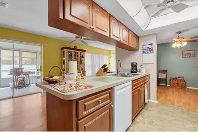 10800 Teer Lane, Port Richey, FL 34668 - Photo 11