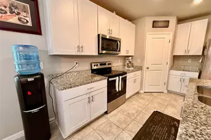 3082 Forrest Plum Ct, Zephyrhills, FL 33540 - Photo 11