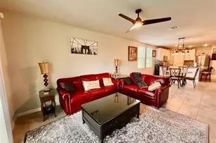 3082 Forrest Plum Ct, Zephyrhills, FL 33540 - Photo 17