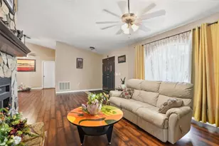 13115 Whitmarsh St, Spring Hill, FL 34609 - Photo 19