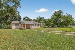 1115 N Betty Ln, Clearwater, FL 33755 - Photo 3