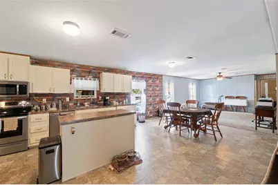 16481 Oakview Drive, Brooksville, FL 34601 - Photo 11