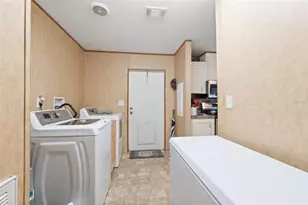 16481 Oakview Dr, Brooksville, FL 34601 - Photo 31