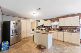 16481 Oakview Dr, Brooksville, FL 34601 - Photo 15