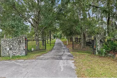 470 Fay Avenue, Spring Hill, FL 34609 - Photo 3