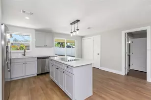 3513 Beechwood Blvd, Tampa, FL 33619 - Photo 3