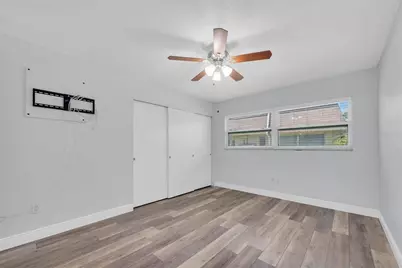 8350 Burgundy Drive N, Pinellas Park, FL 33781 - Photo 15