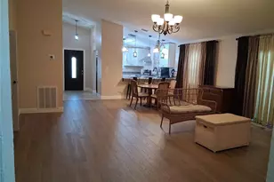 11204 Elmfield Dr, Tampa, FL 33625 - Photo 3