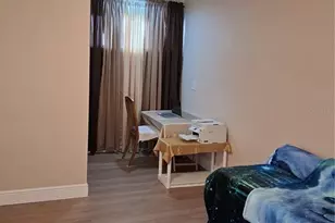 11204 Elmfield Dr, Tampa, FL 33625 - Photo 9