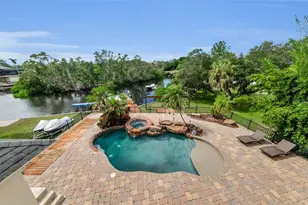 3143 Pineview Dr, Holiday, FL 34691 - Photo 3