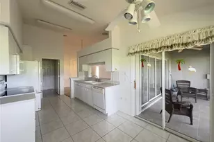 11125 Sun Tree Rd, Hudson, FL 34667 - Photo 7