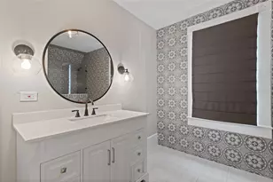 4 W Orange St, Tarpon Springs, FL 34689 - Photo 29