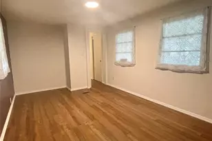 6250 Connecticut St, Zephyrhills, FL 33542 - Photo 3