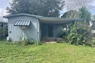 6250 Connecticut St, Zephyrhills, FL 33542 - Photo 17